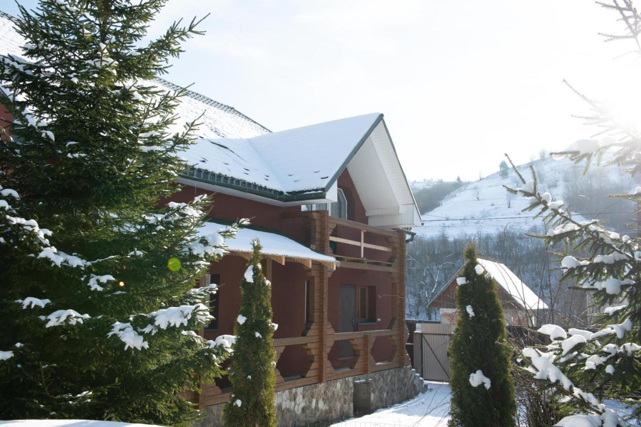 Sun Hotel Mizhhirya  Exteriör bild